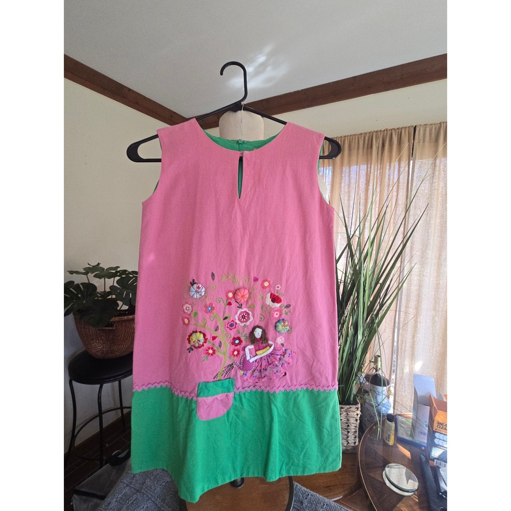 LOLA ET MOI - Girls Pink Dress w. Embroidered Tree & Doll App. Green Trim Size 6